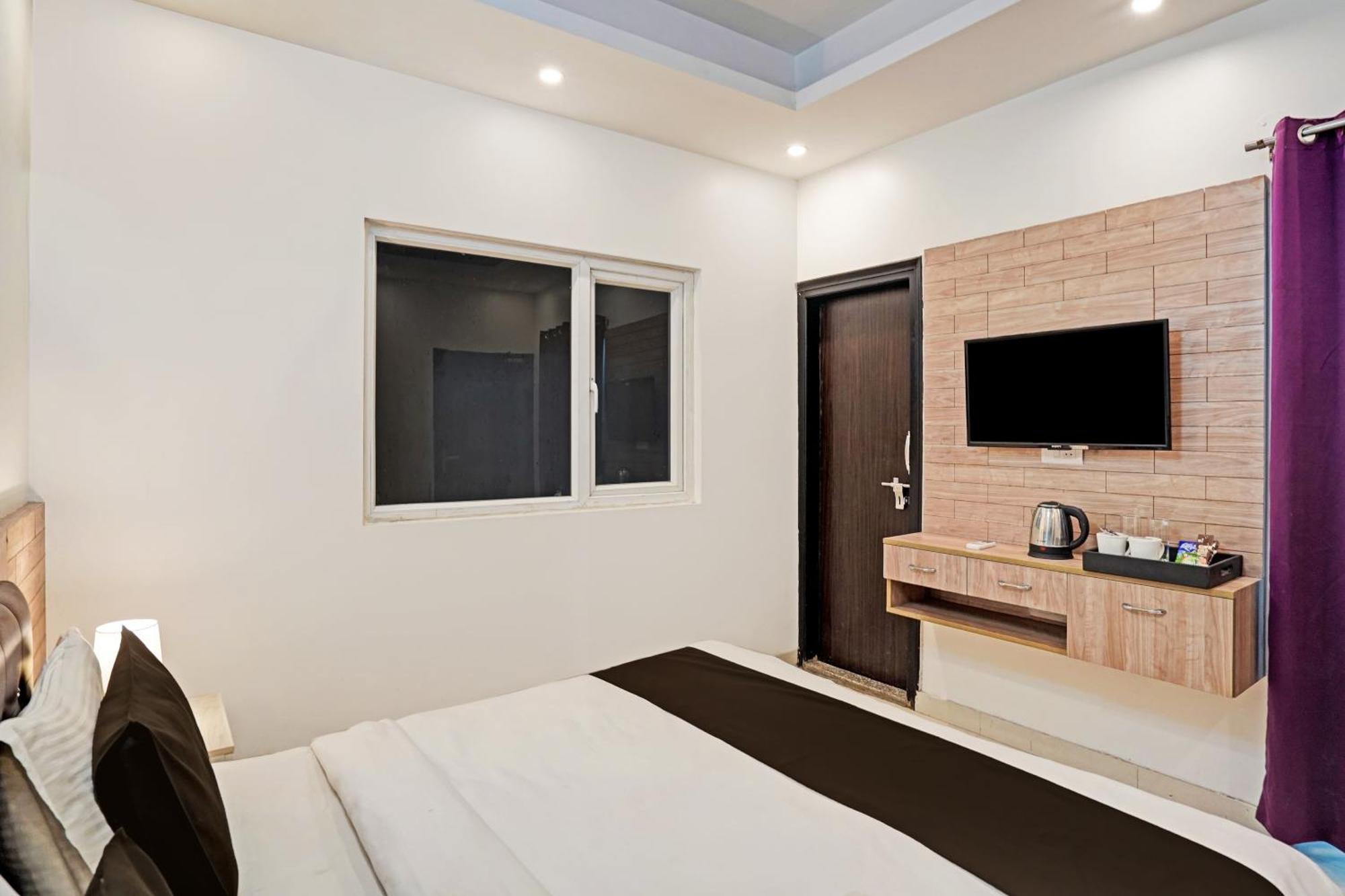 Hotel O Babil Palace Near Omaxe Celebration Mall Gurgaon Dış mekan fotoğraf